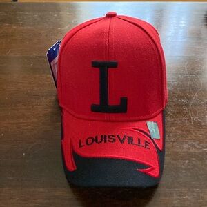 🆕 Louisville Cardinals University Baseball Hat Red Black. Cards.